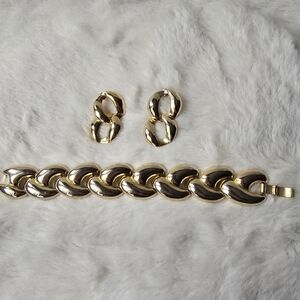 Gold-Tone Bracelet & Earring Set.